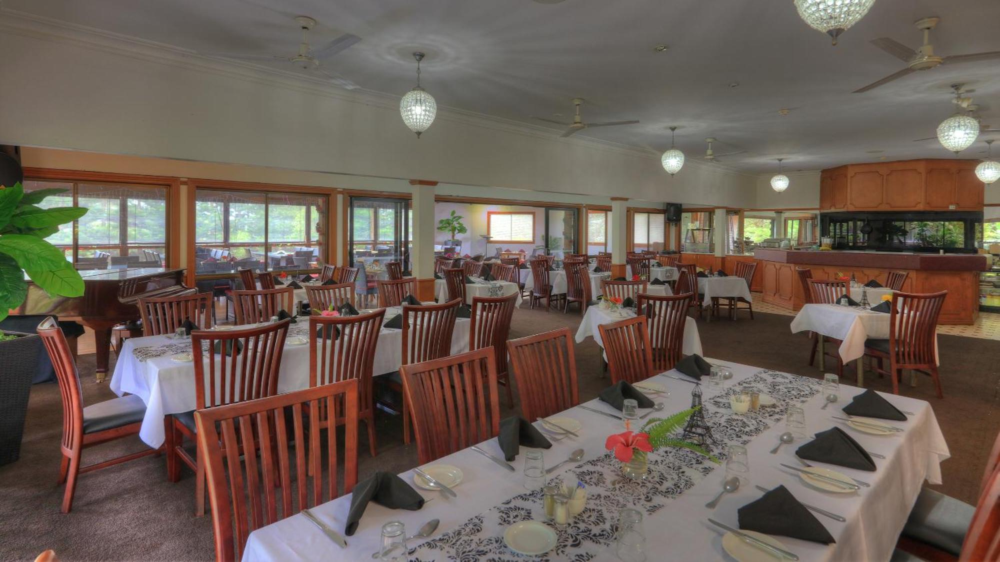 בורנט פיין Paradise Hotel & Resort מראה חיצוני תמונה